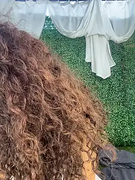 Snapshot of CurlyOopsieXXX chatting on 06.17.26 CurlyOopsieXXX online show from 06.17.26