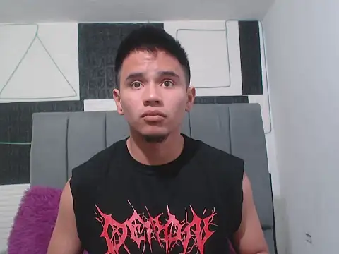 Snapshot of adonis_latin_19 chatting on 04.17.26 adonis latin 19 online show from 04.17.26