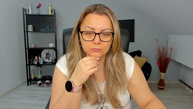 JessieRichards online show from 03.25.26