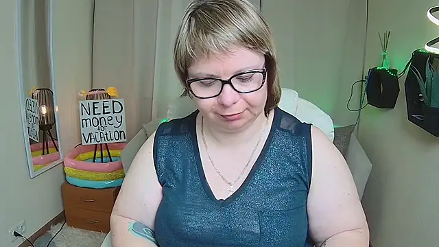 BonnnyBoobsy online show from 05.22.26