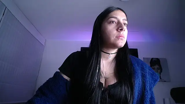 Snapshot of Melannyy_V chatting on 04.21.26 Melannyy V online show from 04.21.26