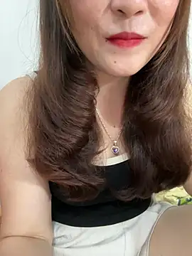 Snapshot of -Habin- chatting on 04.19.26 -Habin- online show from 04.19.26