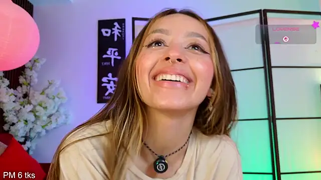 Elysia carter online show from 04.28.26