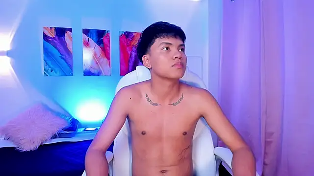 Snapshot of thiagosterling chatting on 05.11.26 thiagosterling online show from 05.11.26