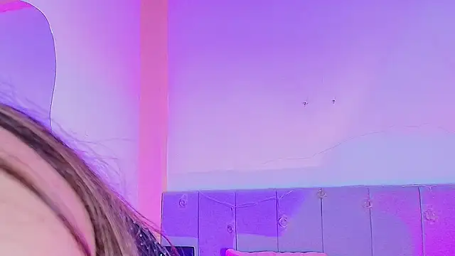 Snapshot of LiiaaGenner chatting on 04.01.26 LiiaaGenner online show from 04.01.26