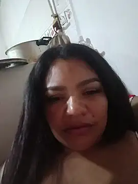 Snapshot of Lara_Seduce chatting on 04.01.26 Lara Seduce online show from 04.01.26