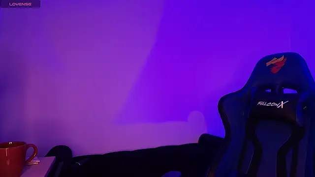 Snapshot of Nicolwhitee chatting on 03.27.26 Nicolwhitee online show from 03.27.26