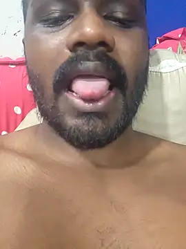 Snapshot of singletamilguy chatting on 03.26.26 singletamilguy online show from 03.26.26