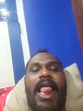 Snapshot of singletamilguy chatting on 04.03.26 singletamilguy online show from 04.03.26