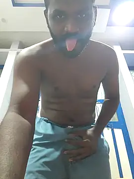 Snapshot of singletamilguy chatting on 04.04.26 singletamilguy online show from 04.04.26