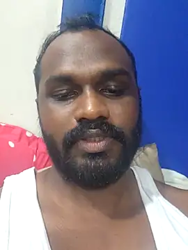 Snapshot of singletamilguy chatting on 04.05.26 singletamilguy online show from 04.05.26