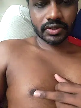 Snapshot of singletamilguy chatting on 05.05.26 singletamilguy online show from 05.05.26
