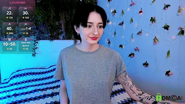 Snapshot of Kira__Cutie chatting on 05.30.26 Kira Cutie online show from 05.30.26