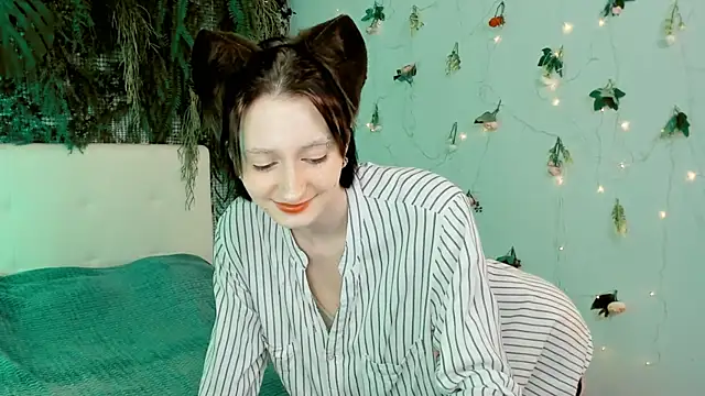 Snapshot of Kira__Cutie chatting on 07.07.26 Kira Cutie online show from 07.07.26