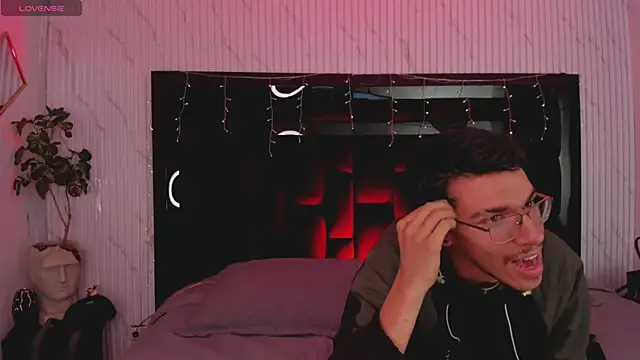 ArthurAndAllice online show from 03.19.26