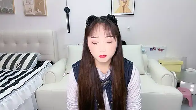 Snapshot of shuangshuang3 chatting on 06.28.26 shuangshuang3 online show from 06.28.26