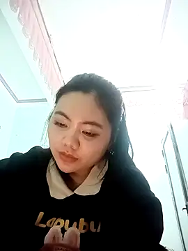 Snapshot of Mi-milan chatting on 03.21.26 Mi-milan online show from 03.21.26