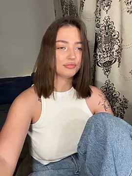 Snapshot of Arina_Babyy chatting on 05.29.26 Arina Babyy online show from 05.29.26