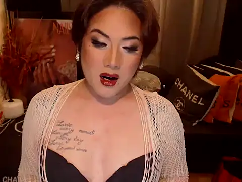 Snapshot of YourMistressAggy chatting on 04.05.26 YourMistressAggy online show from 04.05.26