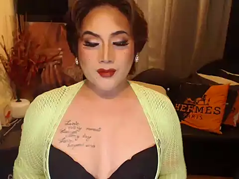 Snapshot of YourMistressAggy chatting on 04.07.26 YourMistressAggy online show from 04.07.26