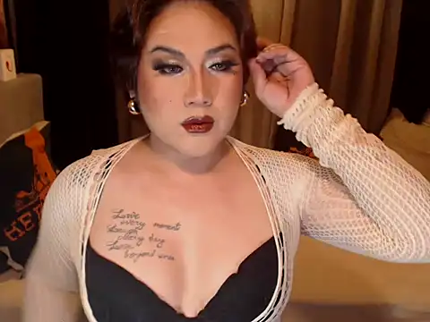 Snapshot of YourMistressAggy chatting on 04.16.26 YourMistressAggy online show from 04.16.26