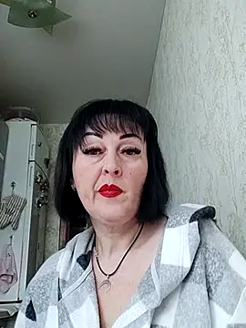 Snapshot of HelgaDennis chatting on 04.17.26 HelgaDennis online show from 04.17.26
