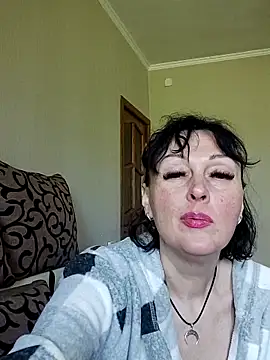 Snapshot of HelgaDennis chatting on 04.26.26 HelgaDennis online show from 04.26.26