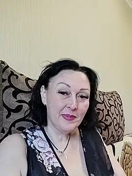 Snapshot of HelgaDennis chatting on 05.16.26 HelgaDennis online show from 05.16.26