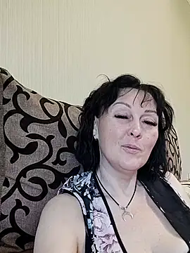 Snapshot of HelgaDennis chatting on 05.16.26 HelgaDennis online show from 05.16.26