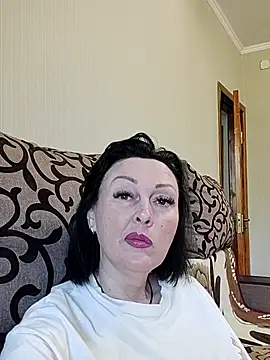 Snapshot of HelgaDennis chatting on 05.19.26 HelgaDennis online show from 05.19.26