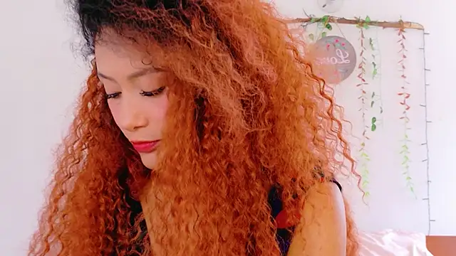 Ajua  Uva online show from 03.30.26