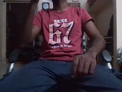 Snapshot of bulls_eye35 chatting on 04.27.26 bulls eye35 online show from 04.27.26