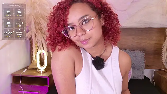 lara curly online show from 04.17.26