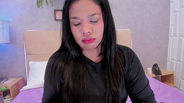 Snapshot of Cloee_evans chatting on 04.28.26 Cloee evans online show from 04.28.26