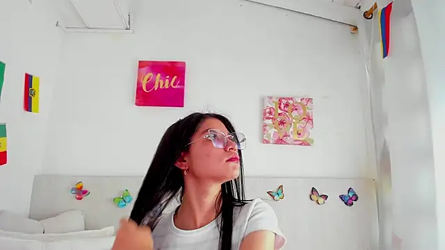 Snapshot of LindaCatalina_ chatting on 07.11.26 LindaCatalina online show from 07.11.26