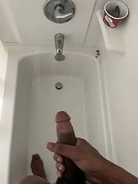 Mr11inchesnluvv online show from 03.26.26