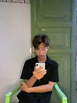 Nguyencuong1999 online show from 05.18.26