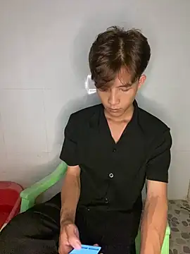 Nguyencuong1999 online show from 05.20.26