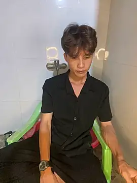 Nguyencuong1999 online show from 05.28.26