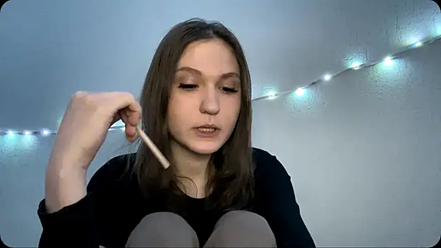 Juliajuicecam online show from 04.20.26