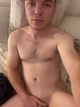 Snapshot of Gerrie75 chatting on 03.24.26 Gerrie75 online show from 03.24.26