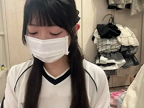 y-u-r-a-33 online show from 06.29.26