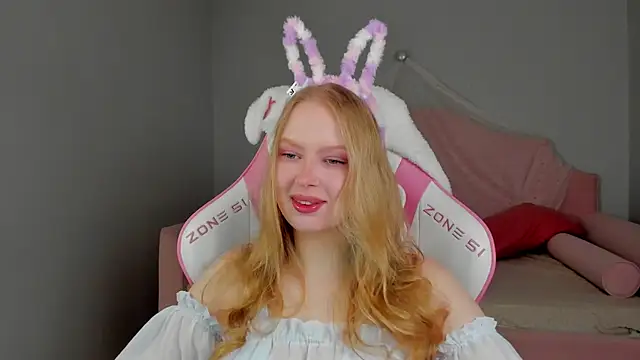 BellaVenatrix online show from 04.04.26