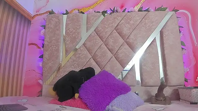 baby peach   online show from 05.30.26