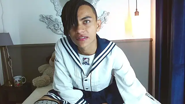 Snapshot of romeo_laurient chatting on 03.31.26 romeo laurient online show from 03.31.26
