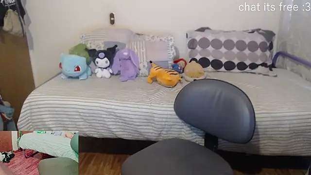 Snapshot of romeo_laurient chatting on 05.22.26 romeo laurient online show from 05.22.26