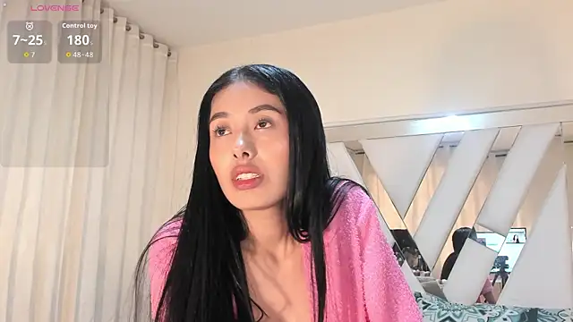 candy skyy online show from 04.18.26
