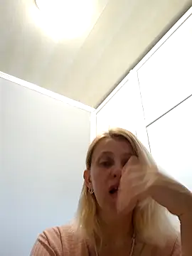 MiaLove183 online show from 05.24.26