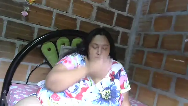 tistmature-69 online show from 05.23.26