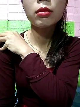 Snapshot of AmyLinee01 chatting on 04.05.26 AmyLinee01 online show from 04.05.26